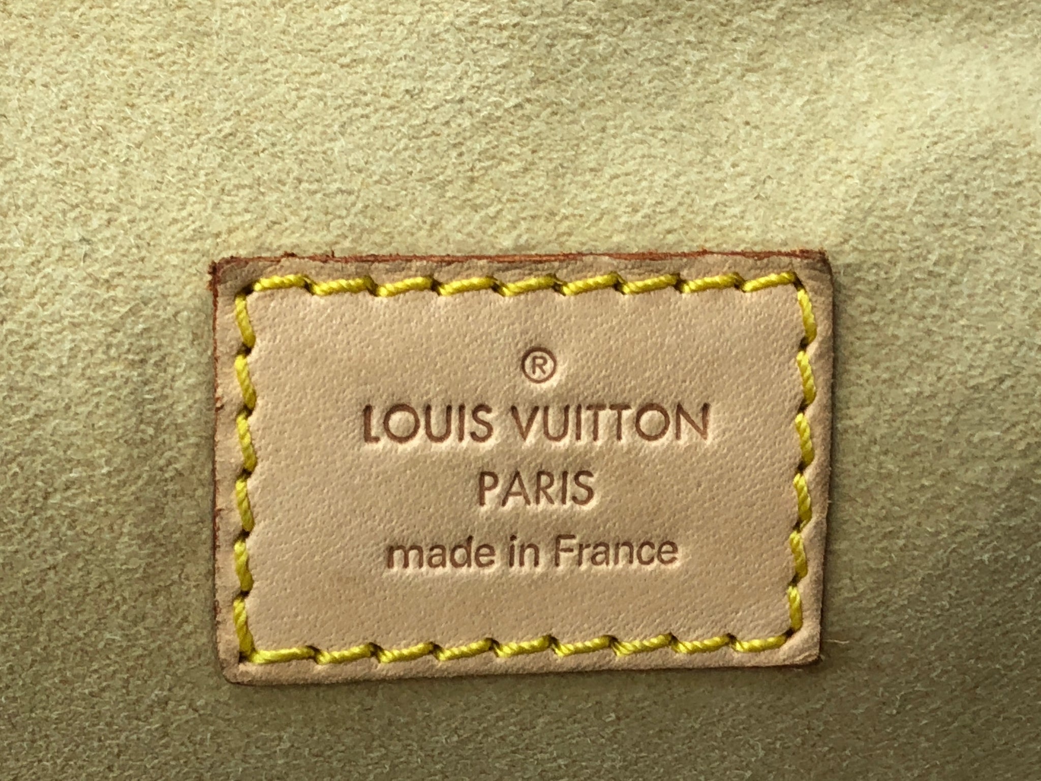 Louis Vuitton Monogram Canvas Hudson GM Louis Vuitton