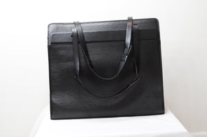 Louis Vuitton Black Epi Leather Croissette GM - Dyva's Closet