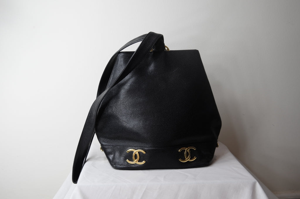 Chanel Vintage D Ring Logo Caviar Bucket Bag – Dyva's Closet