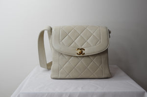 Chanel Vintage Beige Kelly Box - Dyva's Closet