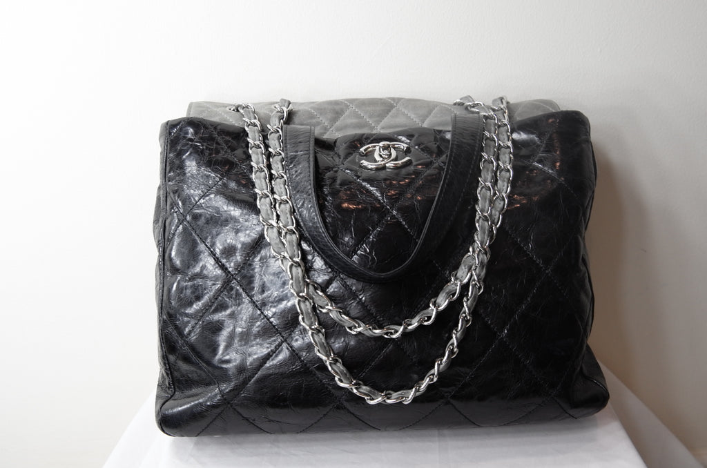 Portobello leather handbag Chanel Grey in Leather - 33224464