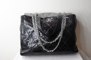 Chanel Portobello Handbag in Grey/ Black leather - Dyva's Closet