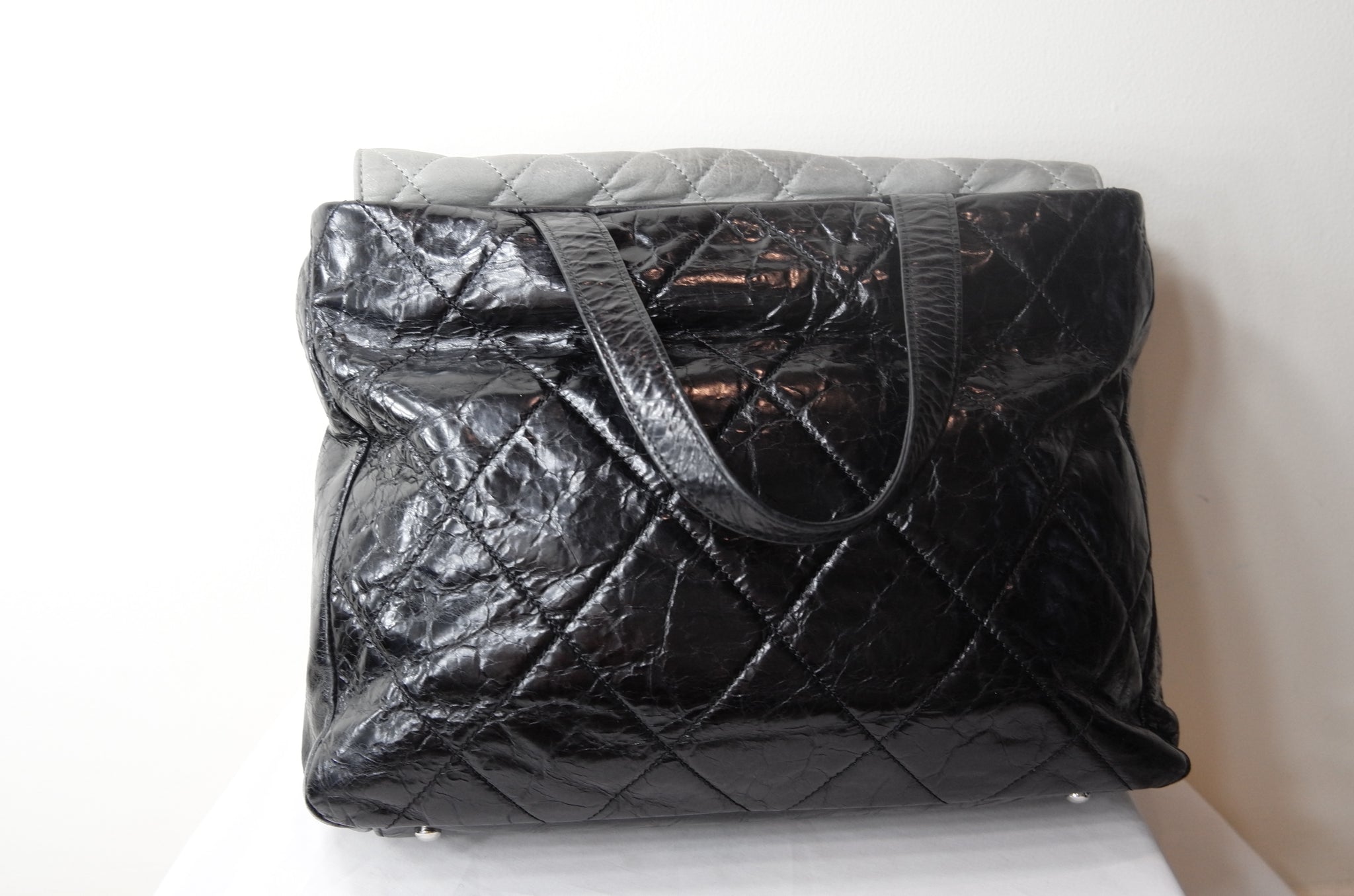 Chanel Portobello Handbag in Grey/ Black leather – Dyva's Closet