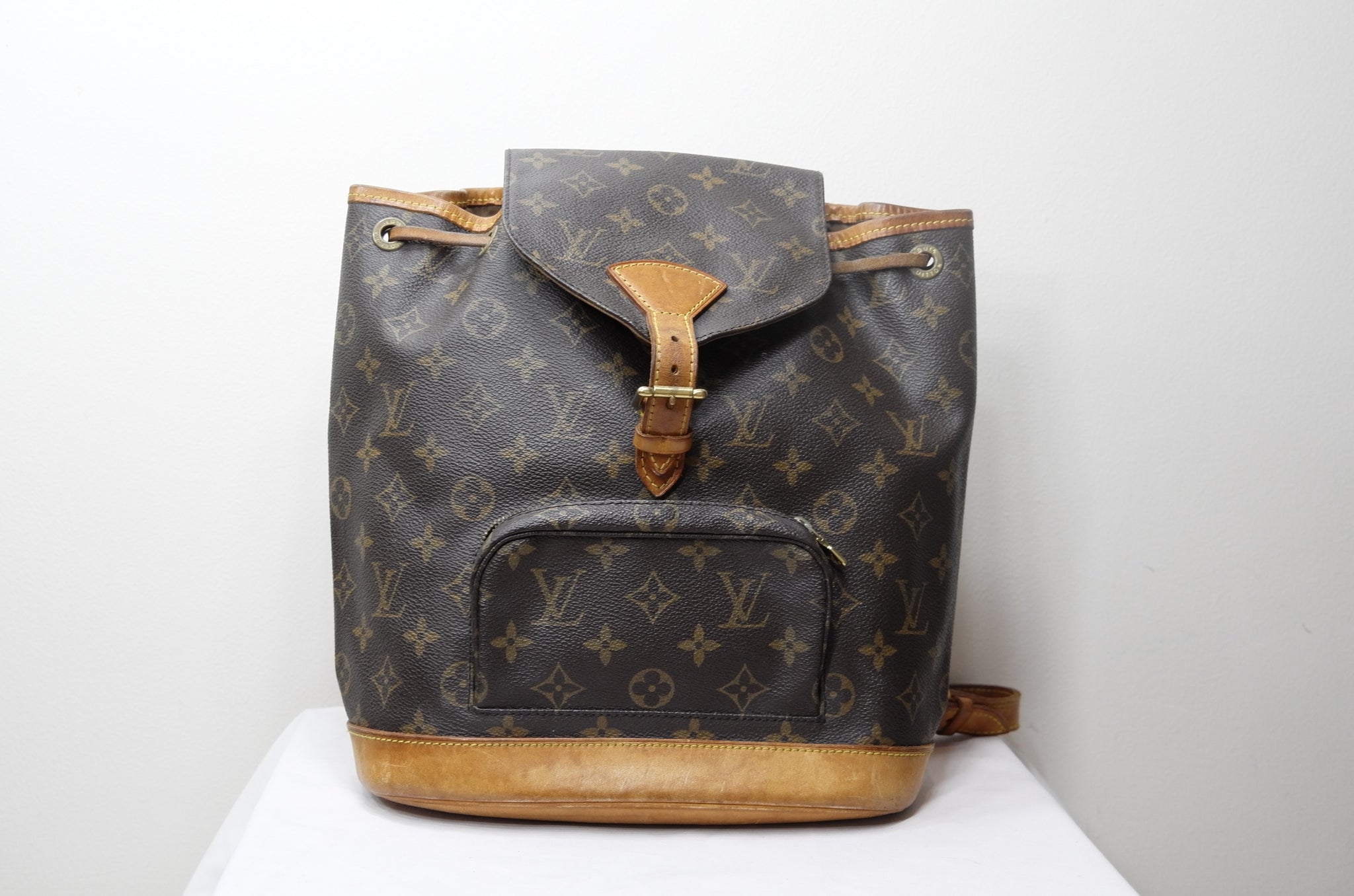 Louis Vuitton louis vuitton montsouris MM backpack kendall jenner