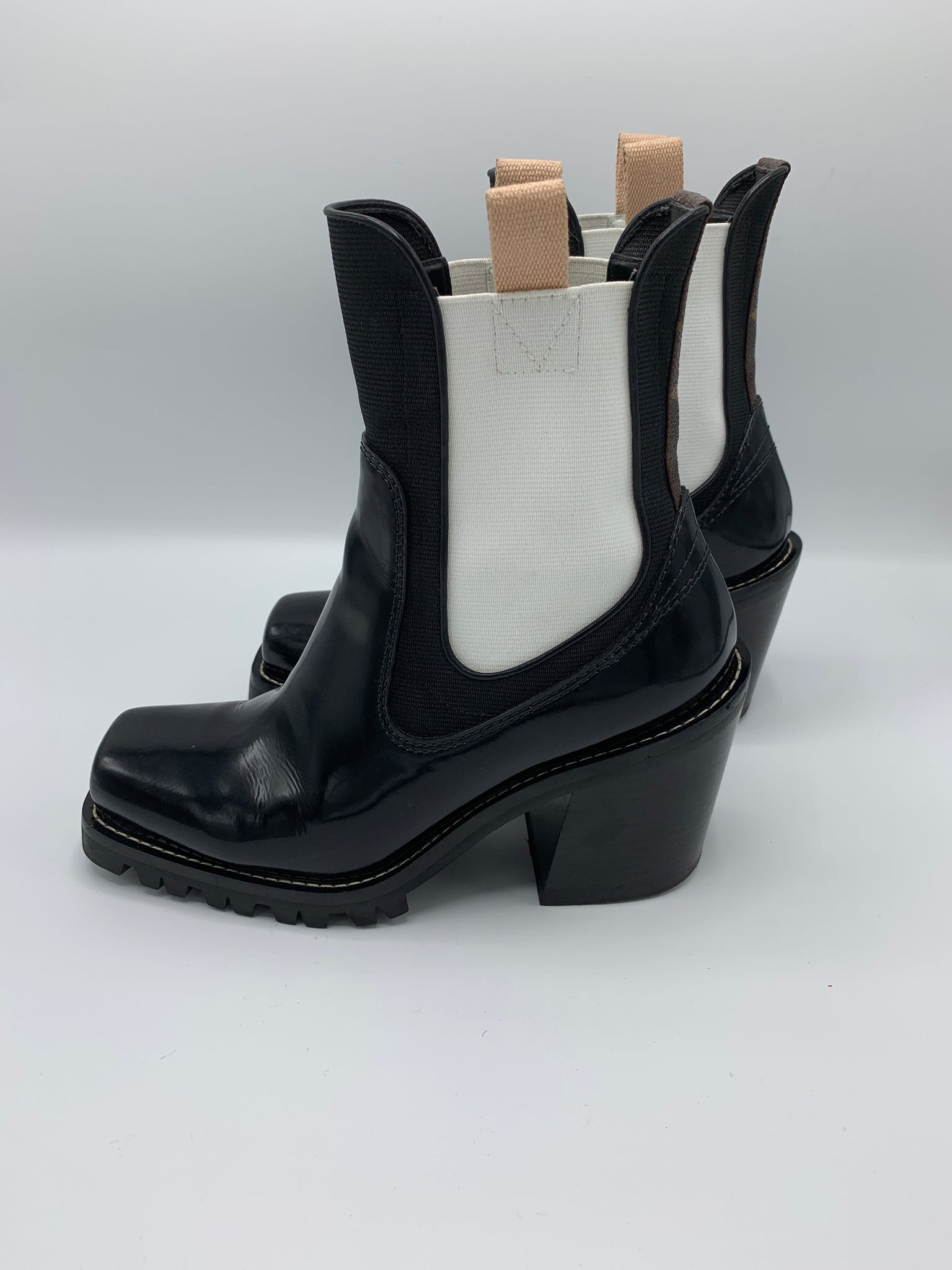 Pre-owned Louis Vuitton Limitless Patent Leather Ankle Boots In