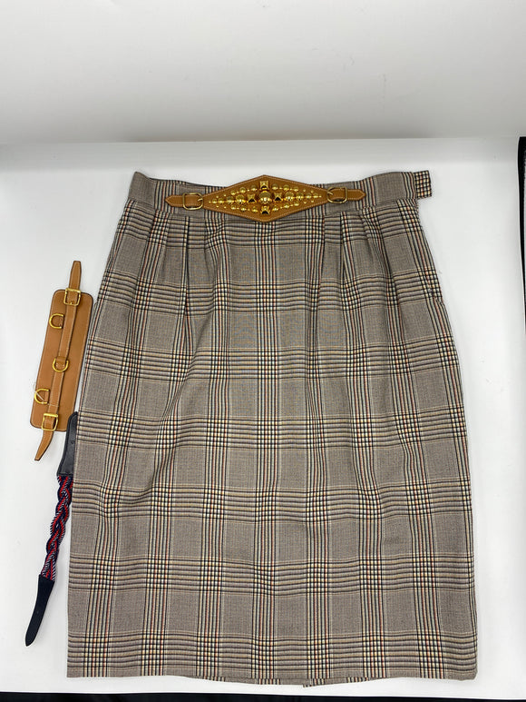 Hermès Skirt with three interchangeable belts - Dyva's Closet
